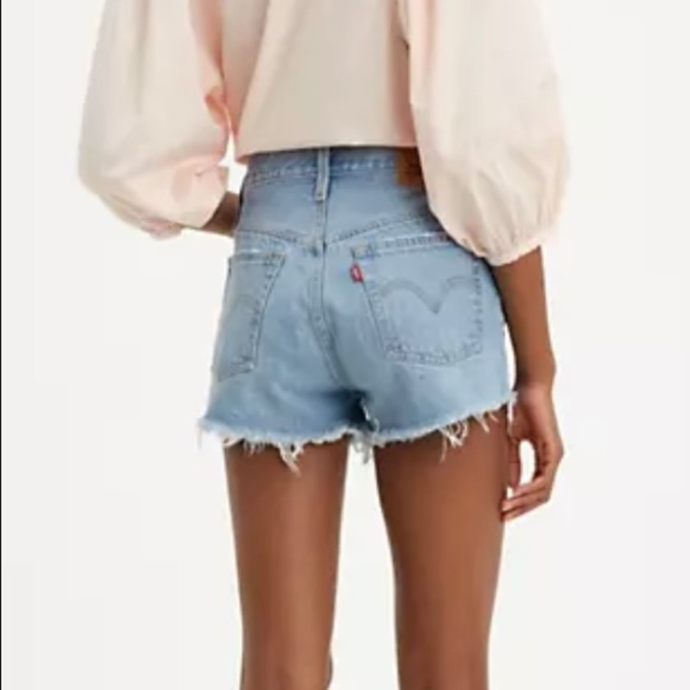 Levi’s 501 high waisted short shorts